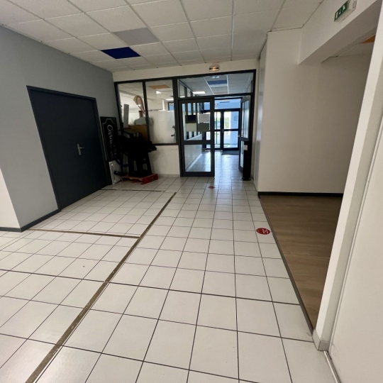  Annonces SARTROUVILLE : Local / Bureau | LES SORINIERES (44840) | 4 090 m2 | 2 995 000 &euro; 