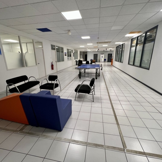  Annonces SARTROUVILLE : Local / Bureau | LES SORINIERES (44840) | 4 090 m2 | 2 995 000 &euro; 