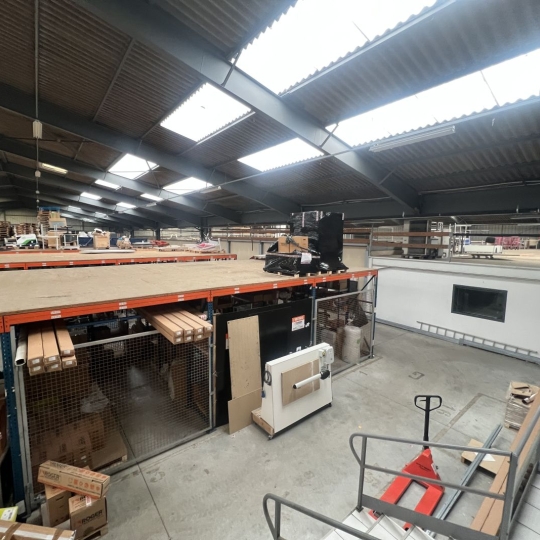  Annonces SARTROUVILLE : Local / Bureau | LES SORINIERES (44840) | 4 090 m2 | 2 995 000 &euro; 