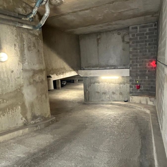  Annonces SARTROUVILLE : Garage / Parking | PARIS (75015) | 12 m2 | 120 &euro; 
