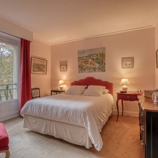  Annonces SARTROUVILLE : Appartement | VILLE-D'AVRAY (92410) | 188 m2 | 5 060 &euro; 