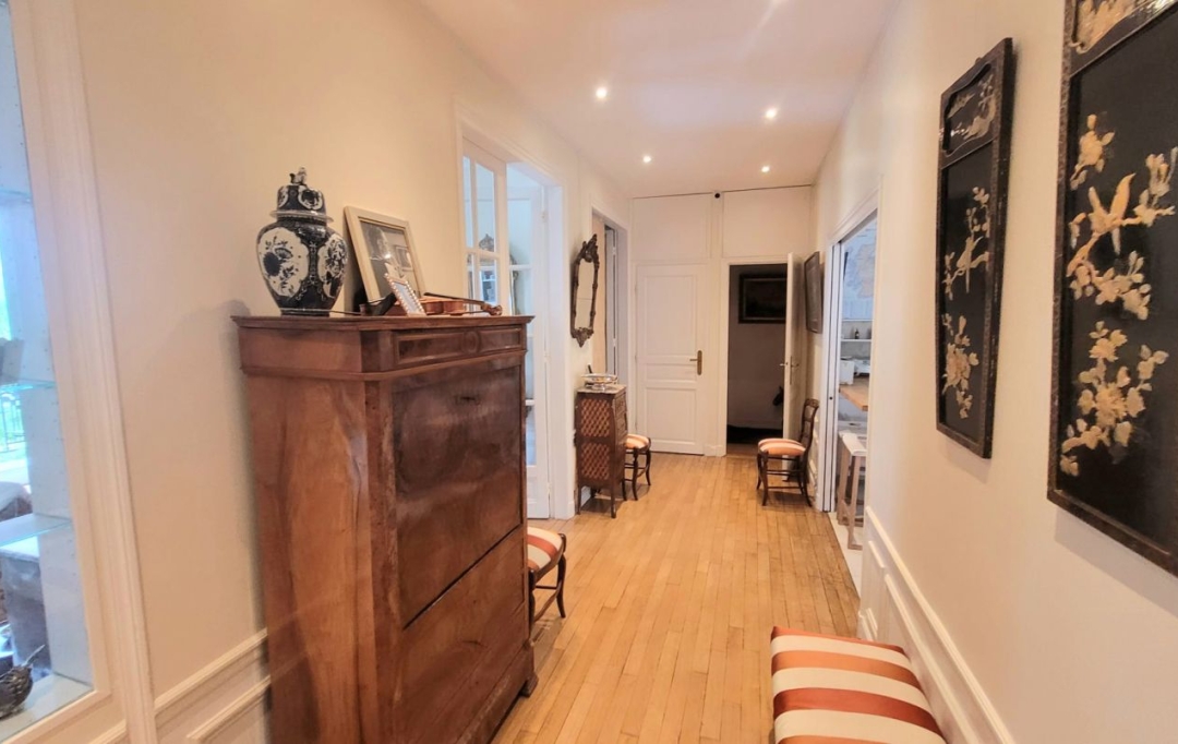 Annonces SARTROUVILLE : Appartement | PARIS (75016) | 116 m2 | 1 200 000 &euro; 