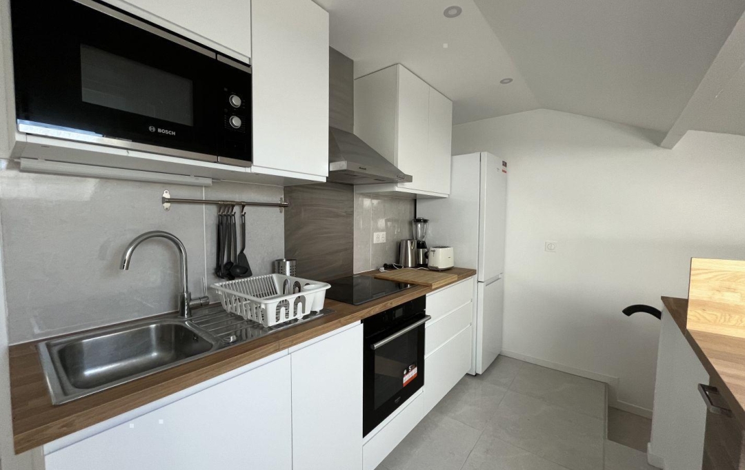 Annonces SARTROUVILLE : Maison / Villa | COLOMBES (92700) | 15 m2 | 700 &euro; 