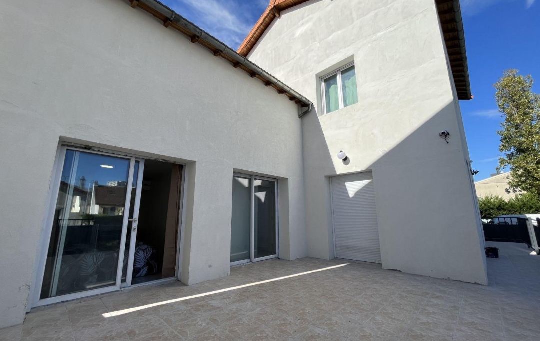 Annonces SARTROUVILLE : Maison / Villa | COLOMBES (92700) | 15 m2 | 700 &euro; 
