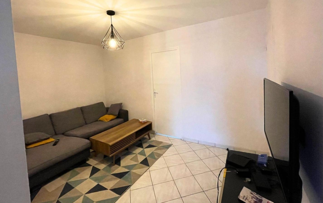 Annonces SARTROUVILLE : Appartement | CERGY (95000) | 10 m2 | 450 &euro; 