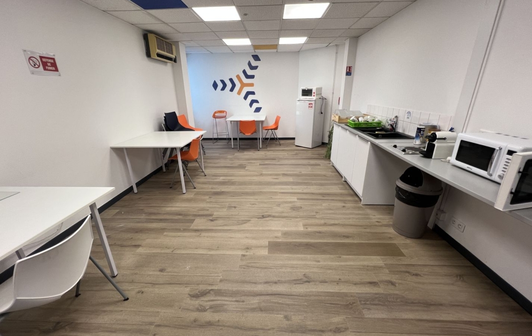 Annonces SARTROUVILLE : Local / Bureau | LES SORINIERES (44840) | 4 090 m2 | 2 995 000 &euro; 