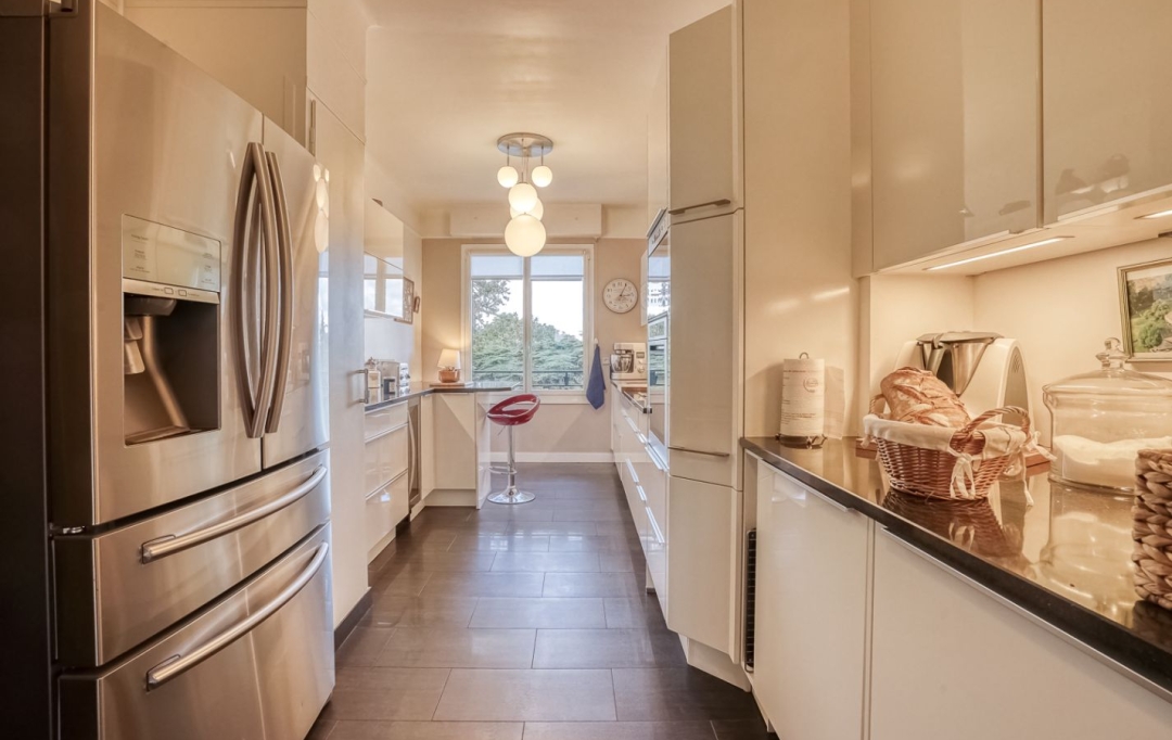 Annonces SARTROUVILLE : Appartement | VILLE-D'AVRAY (92410) | 188 m2 | 5 060 &euro; 