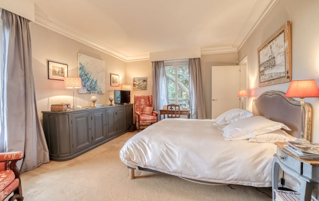 Annonces SARTROUVILLE : Appartement | VILLE-D'AVRAY (92410) | 188 m2 | 5 060 &euro; 