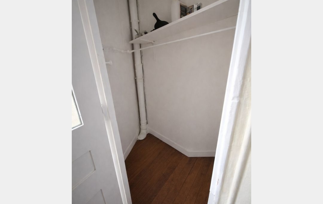 Annonces SARTROUVILLE : Appartement | PARIS (75015) | 21 m2 | 200 000 &euro; 