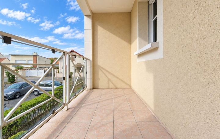  Annonces SARTROUVILLE Appartement | CARRIERES-SOUS-POISSY (78955) | 31 m2 | 750 € 