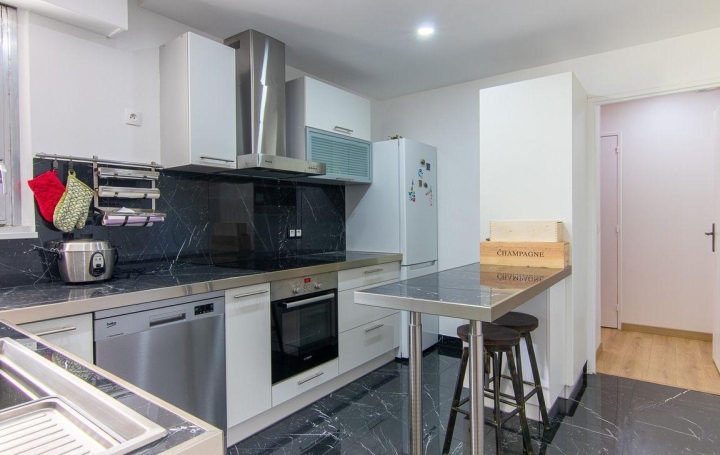 Annonces SARTROUVILLE : Appartement | COURBEVOIE (92400) | 77 m2 | 400 000 &euro; 