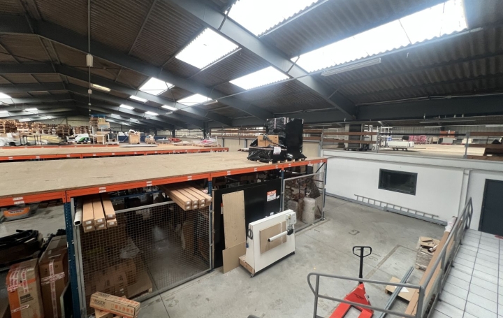  Annonces SARTROUVILLE Local / Bureau | LES SORINIERES (44840) | 4 090 m2 | 2 995 000 € 